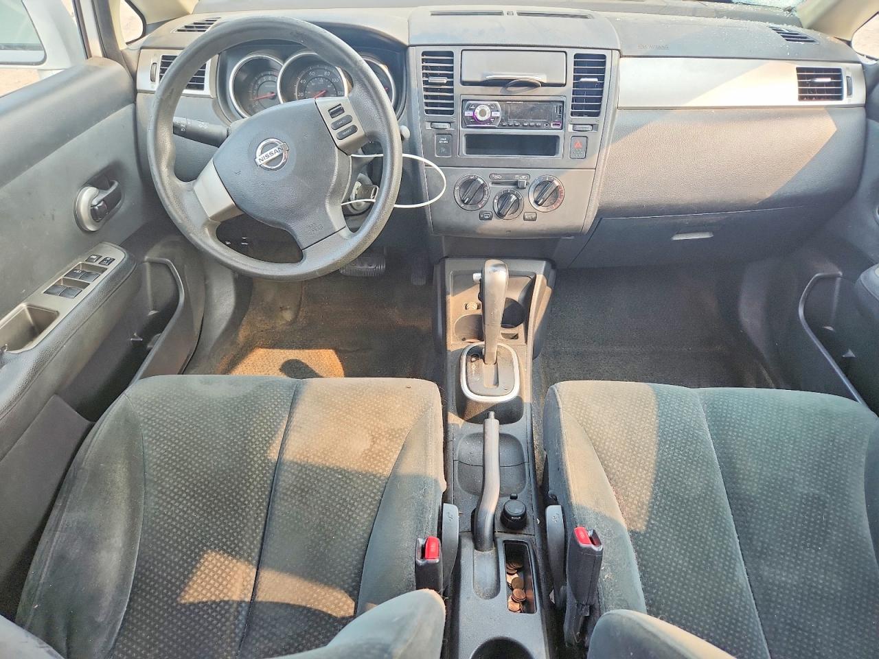 2011 NISSAN VERSA
