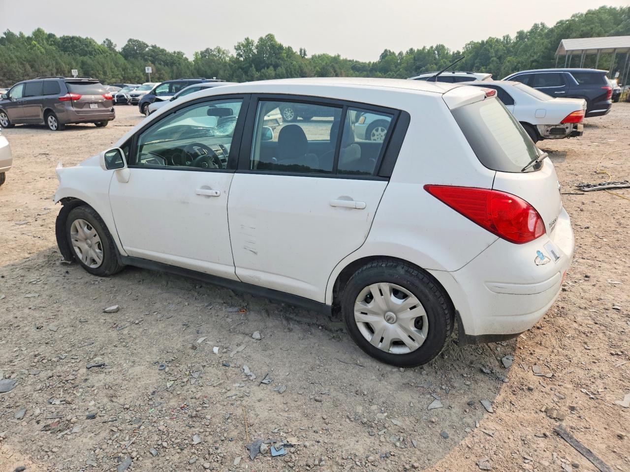 2011 NISSAN VERSA