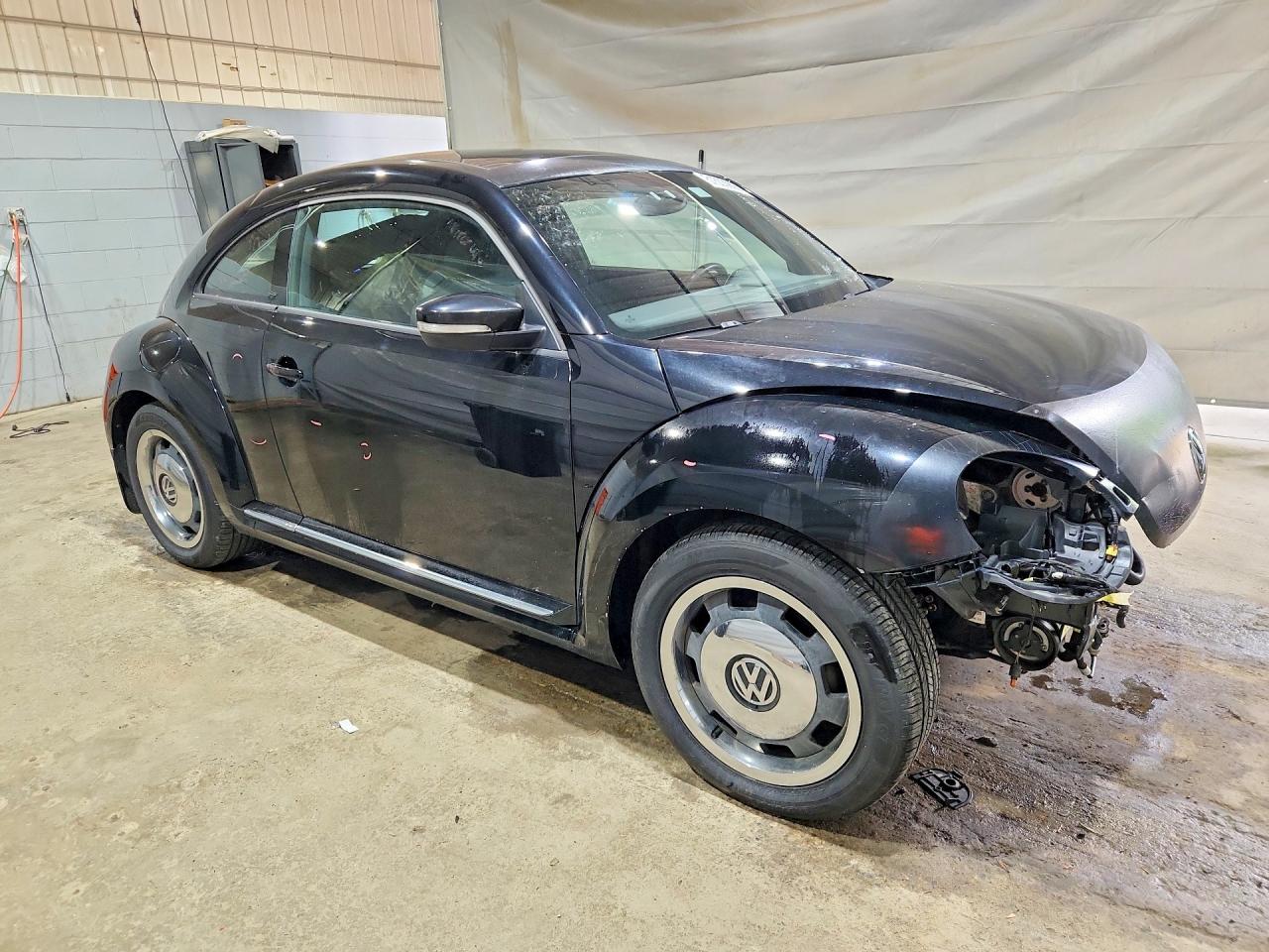 2012 VOLKSWAGEN BEETLE