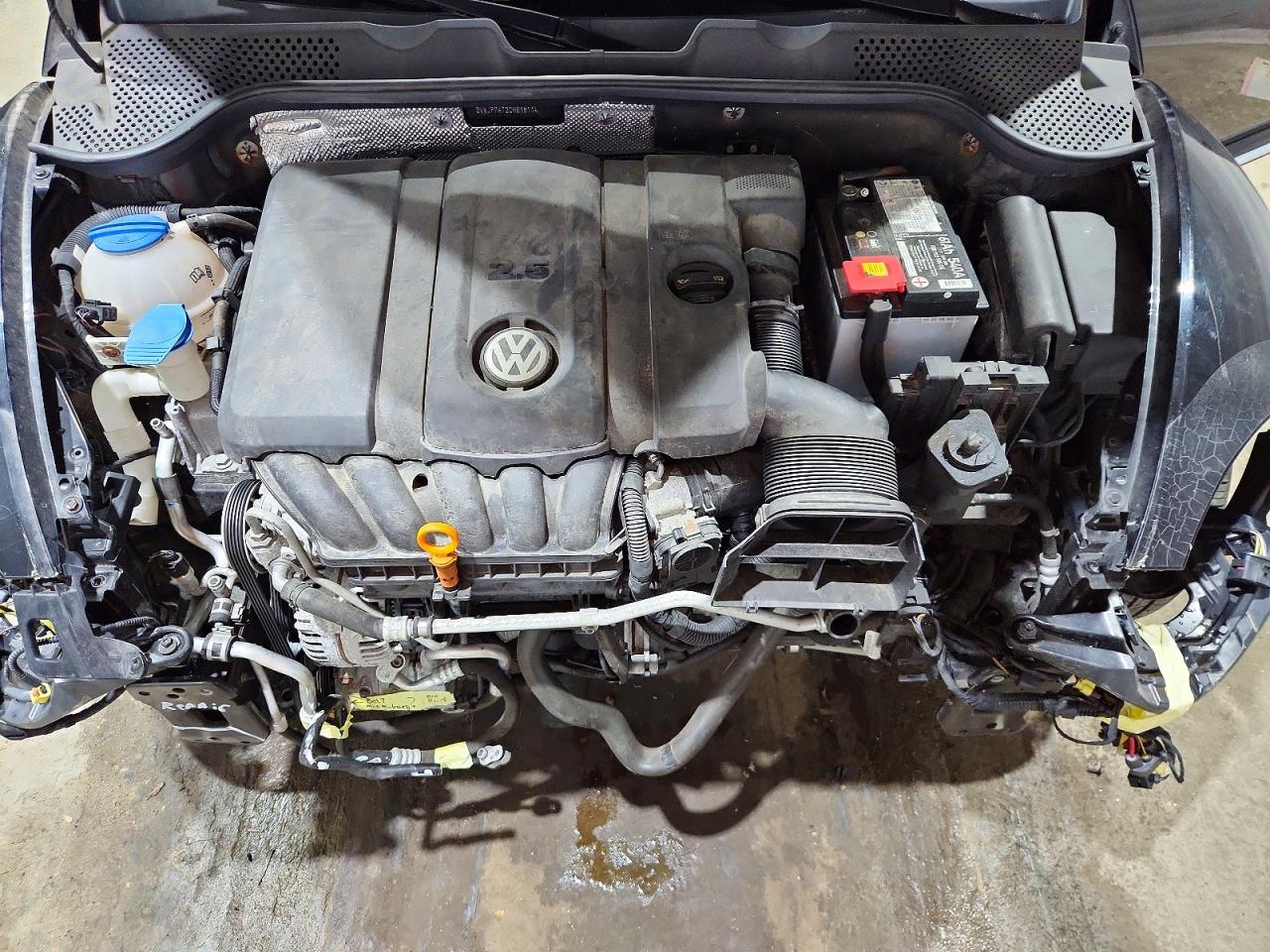 2012 VOLKSWAGEN BEETLE