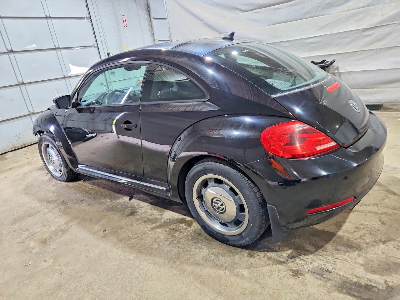 2012 VOLKSWAGEN BEETLE