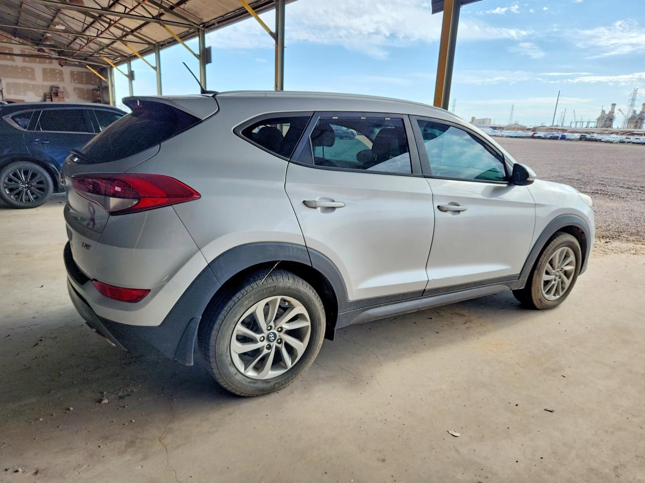 2016 HYUNDAI TUCSON