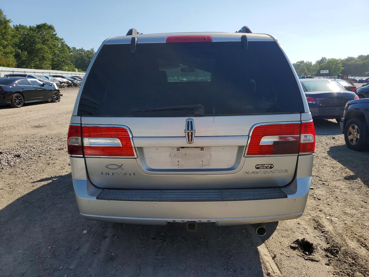 2011 LINCOLN NAVIGATOR