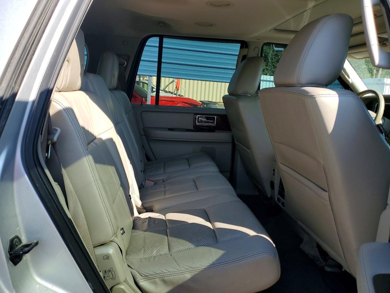 2011 LINCOLN NAVIGATOR