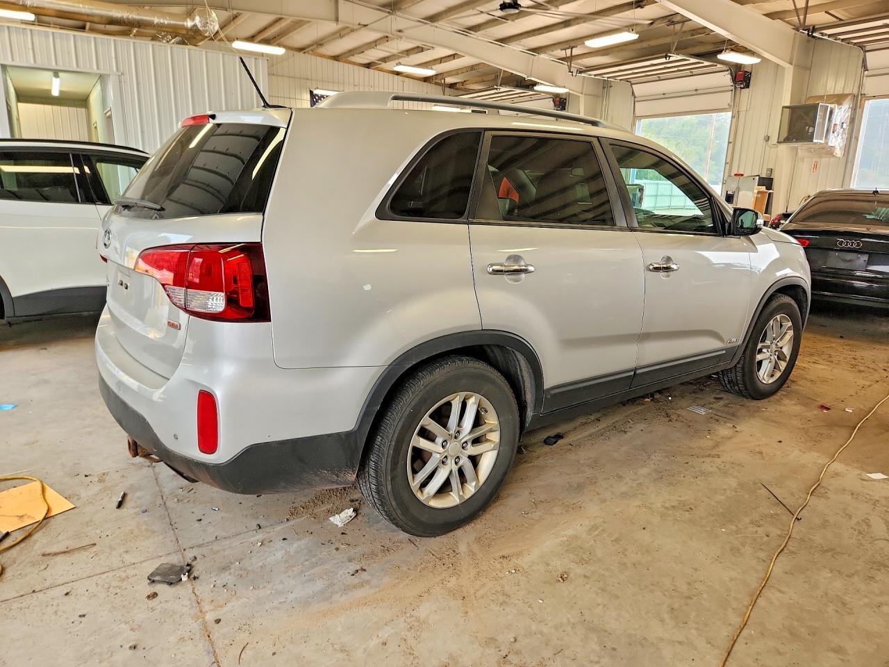2015 KIA SORENTO