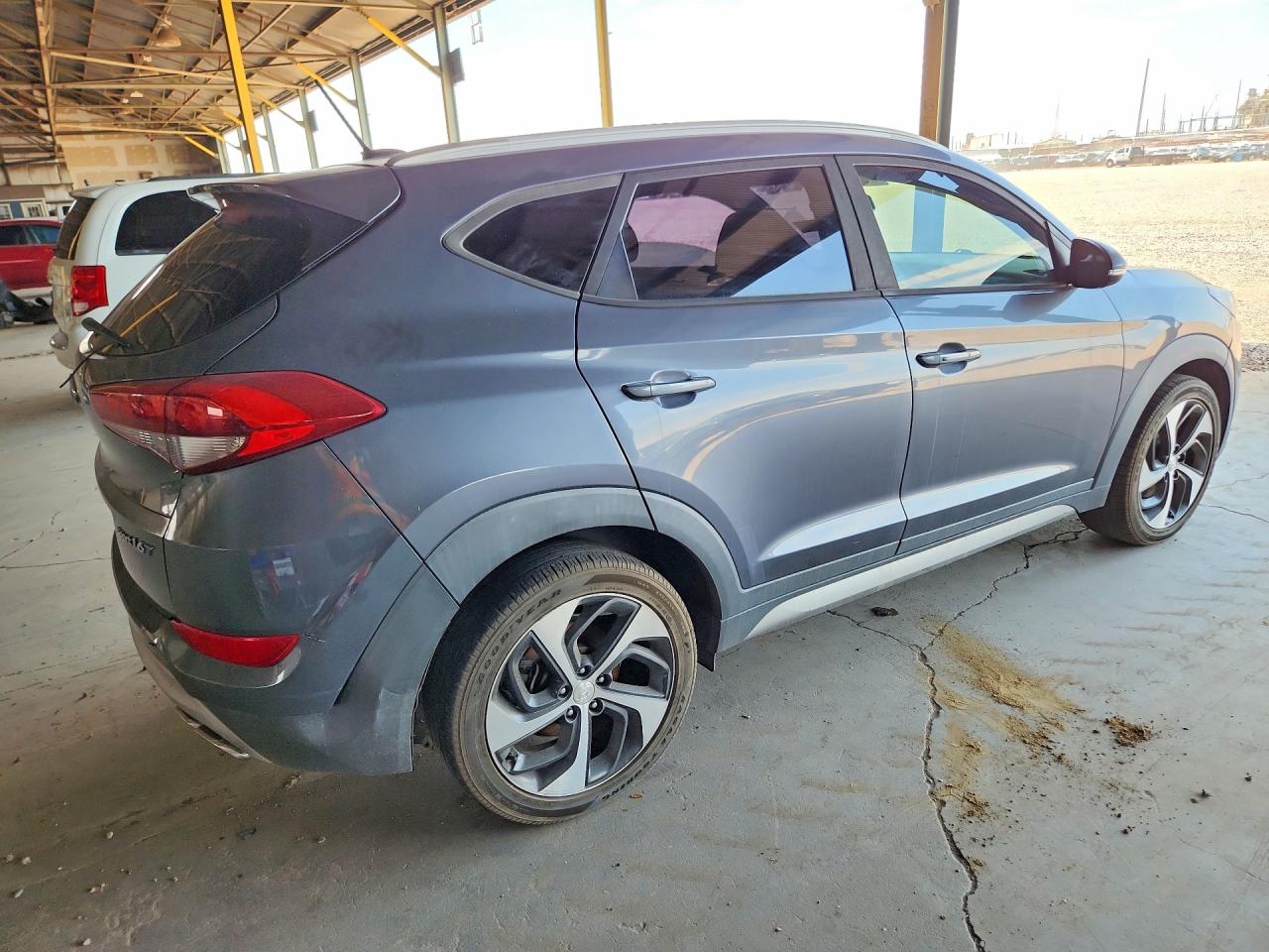 2017 HYUNDAI TUCSON