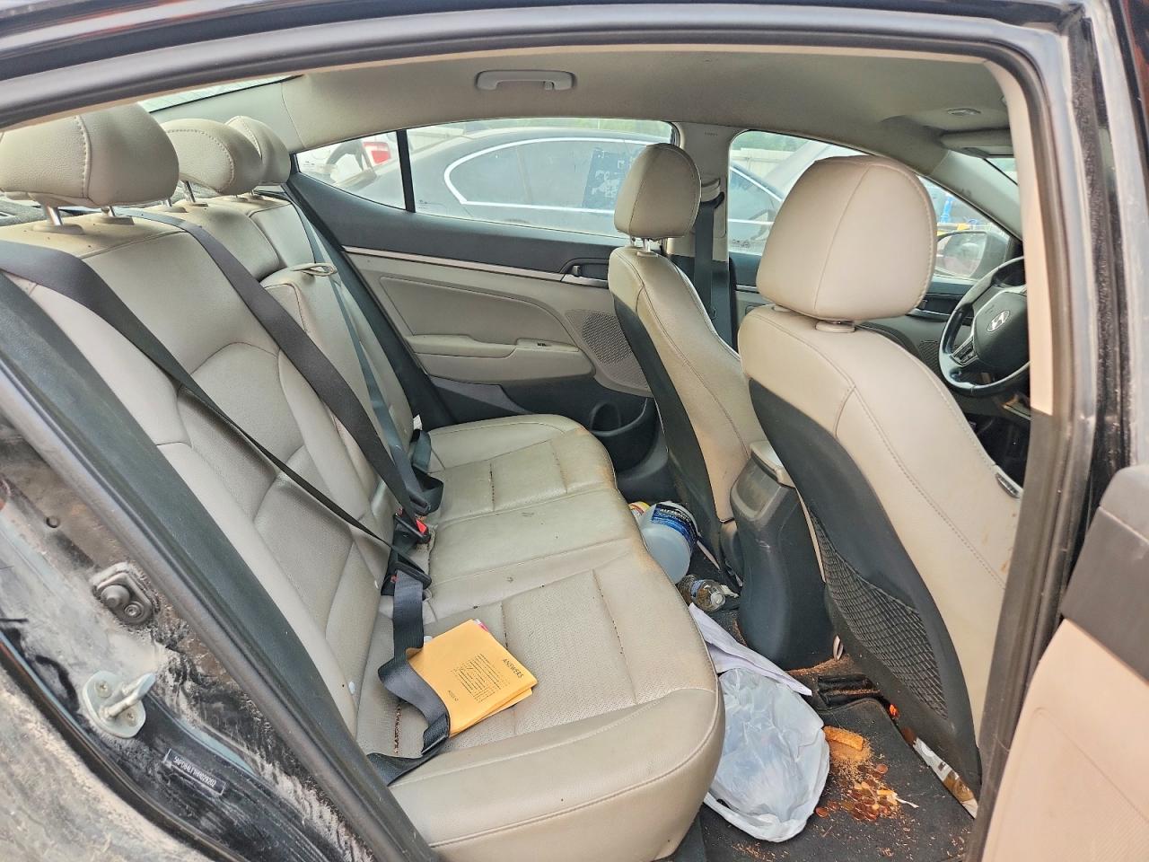 2017 HYUNDAI ELANTRA