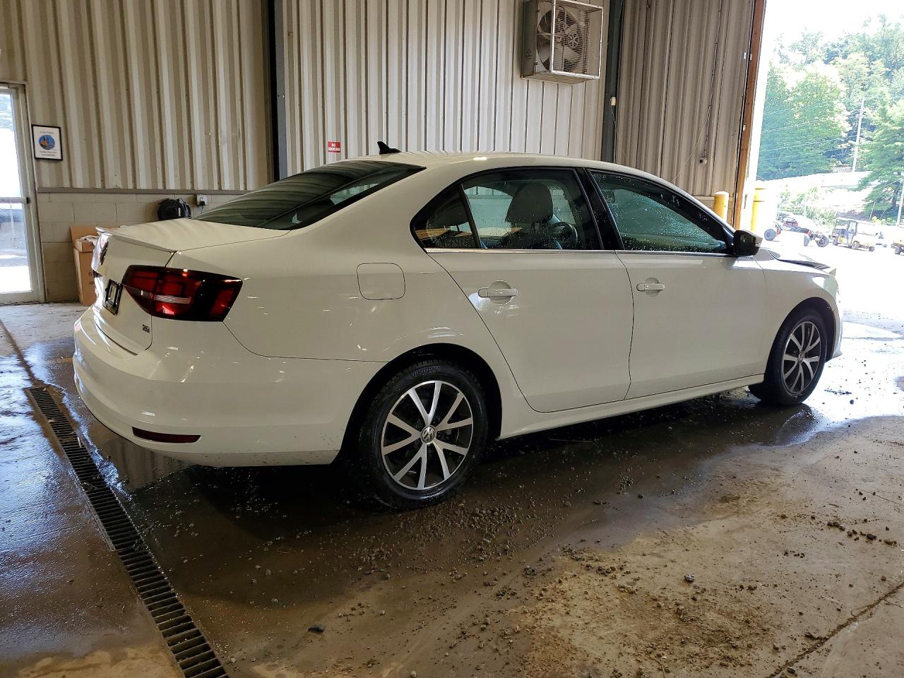 2017 VOLKSWAGEN JETTA