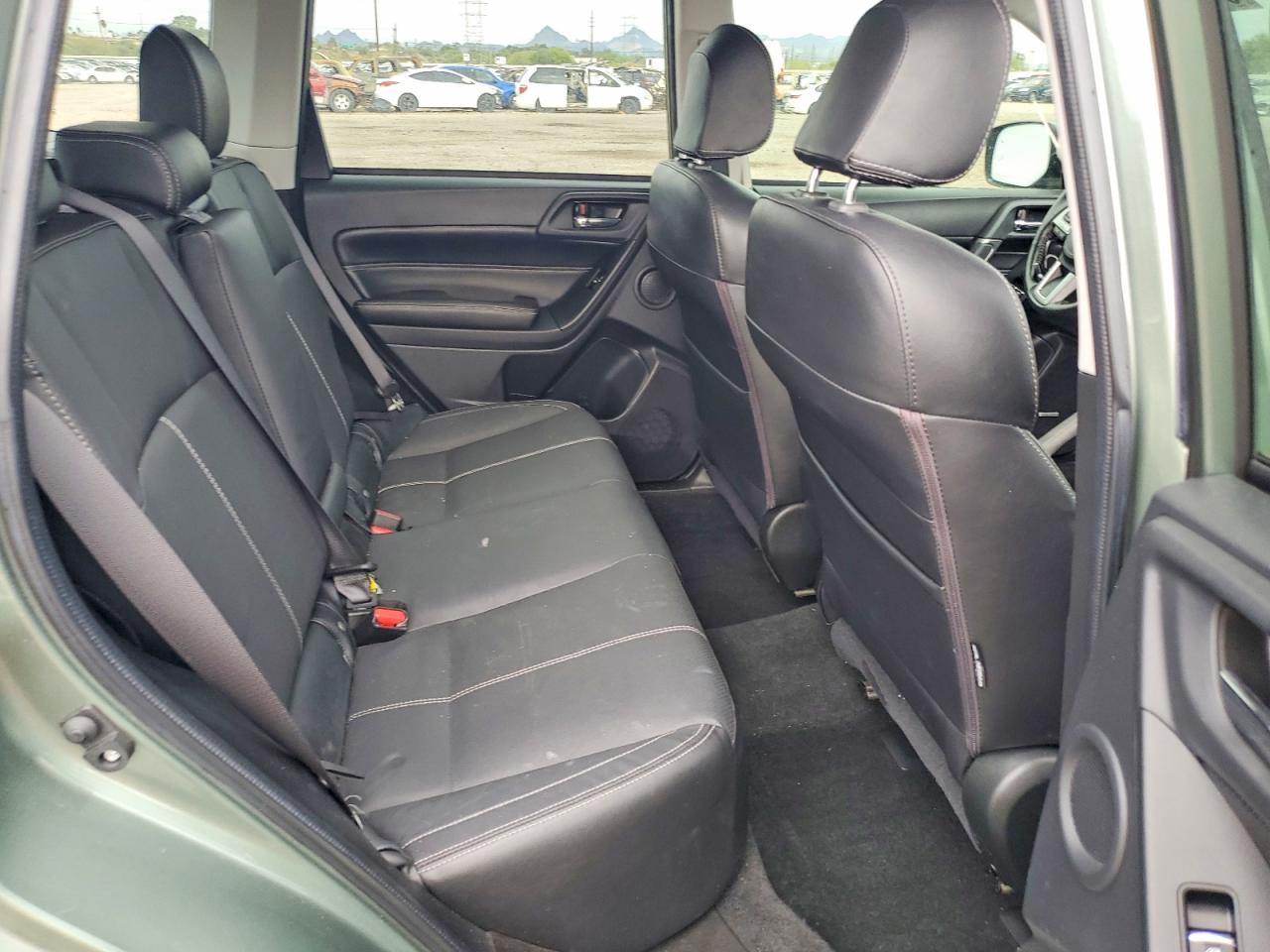 2017 SUBARU FORESTER