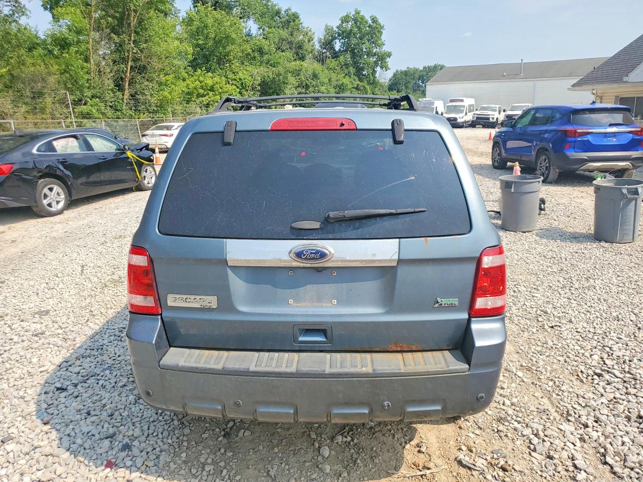 2011 FORD ESCAPE