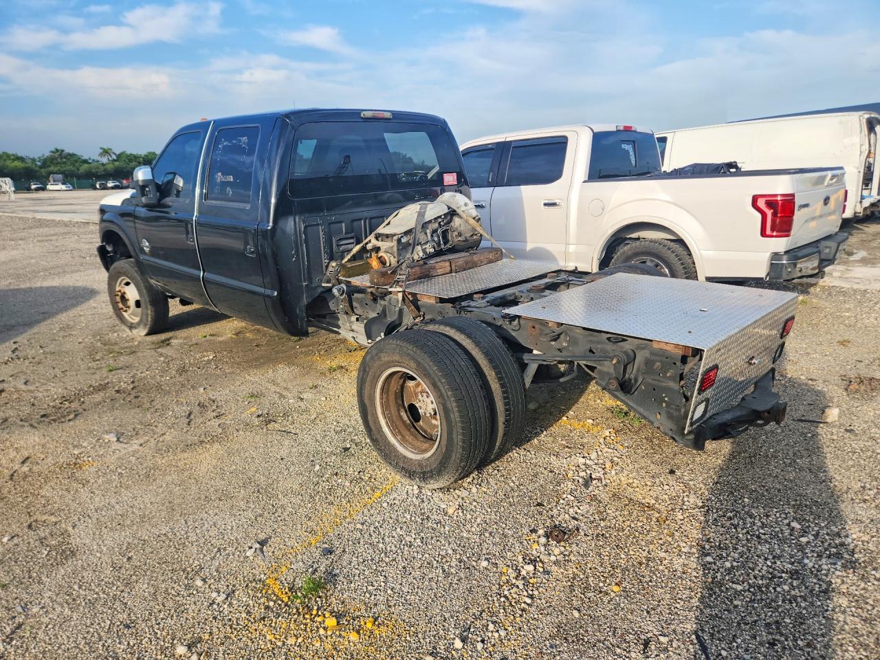 2016 FORD F350 SUPER