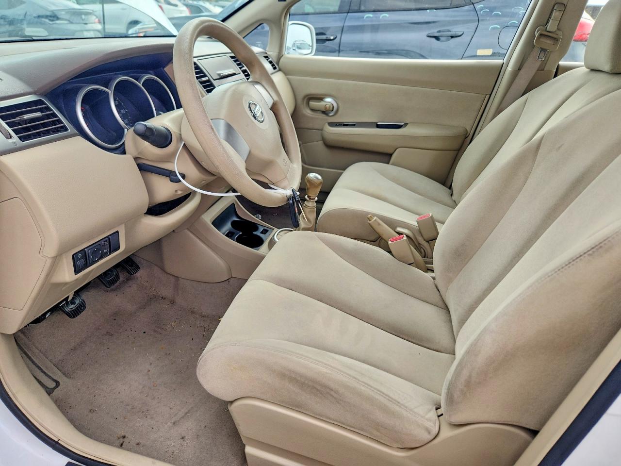 2008 NISSAN VERSA