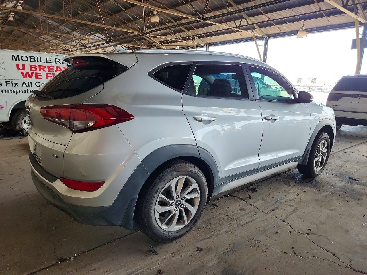 2017 HYUNDAI TUCSON