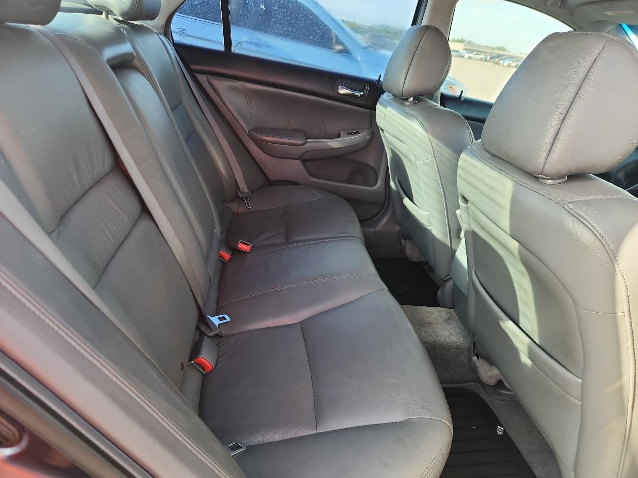 2004 HONDA ACCORD