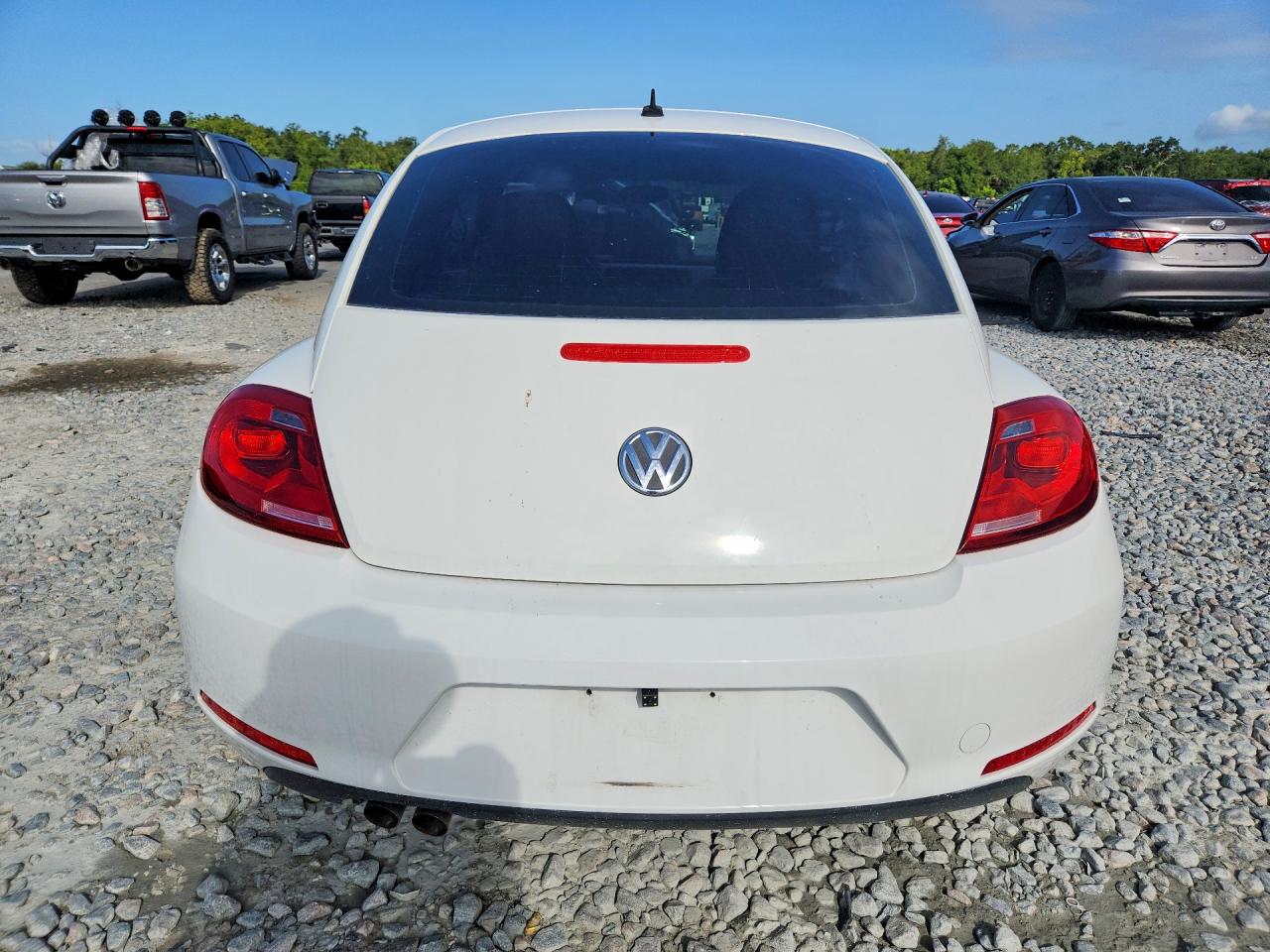 2012 VOLKSWAGEN BEETLE