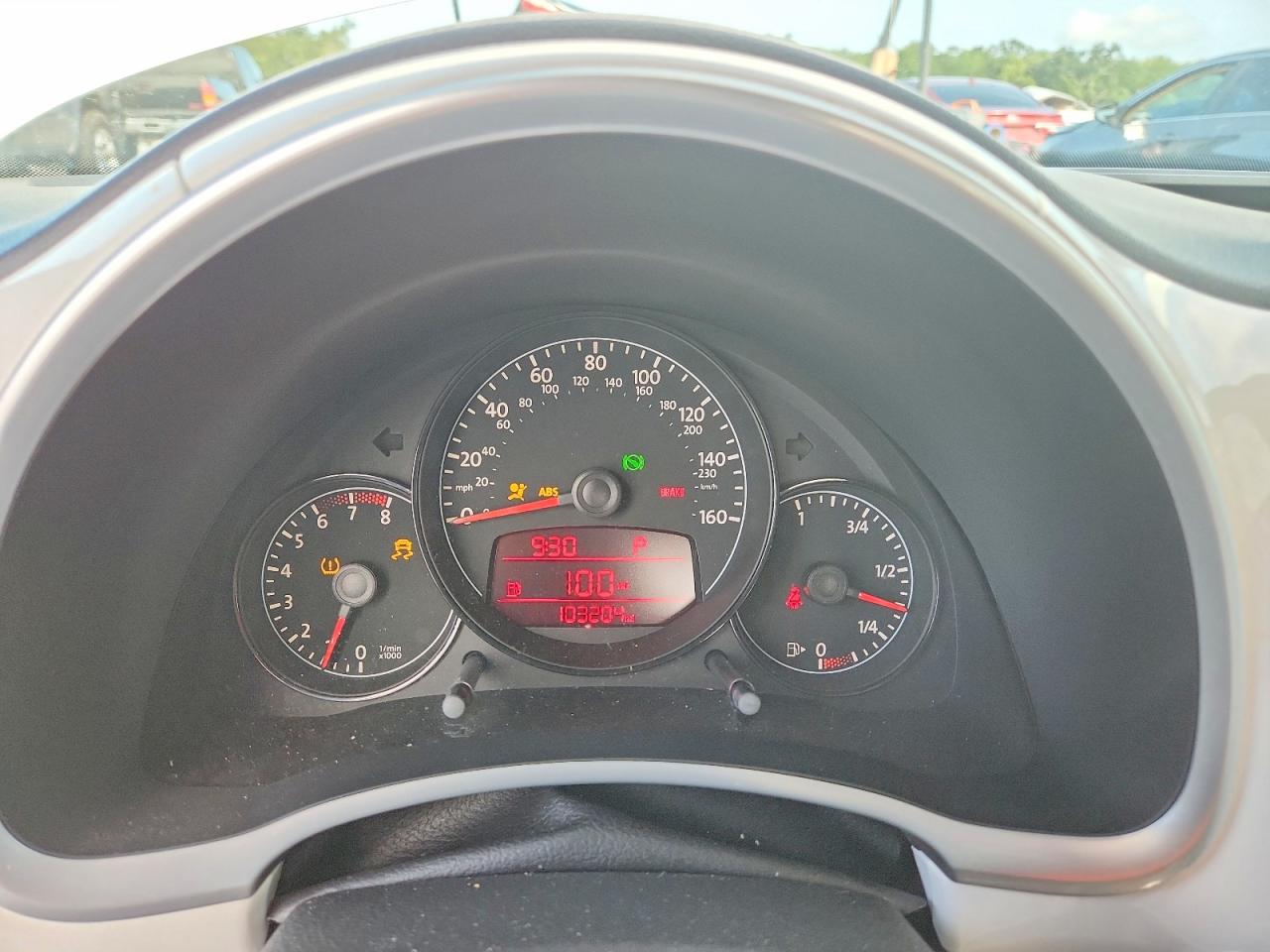 2012 VOLKSWAGEN BEETLE