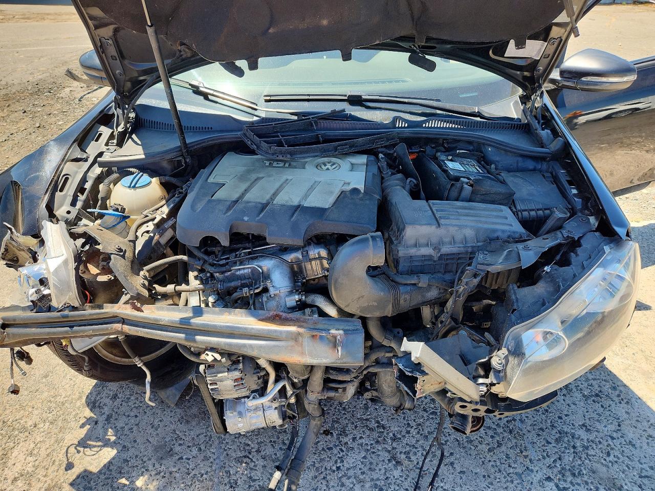 2012 VOLKSWAGEN GOLF