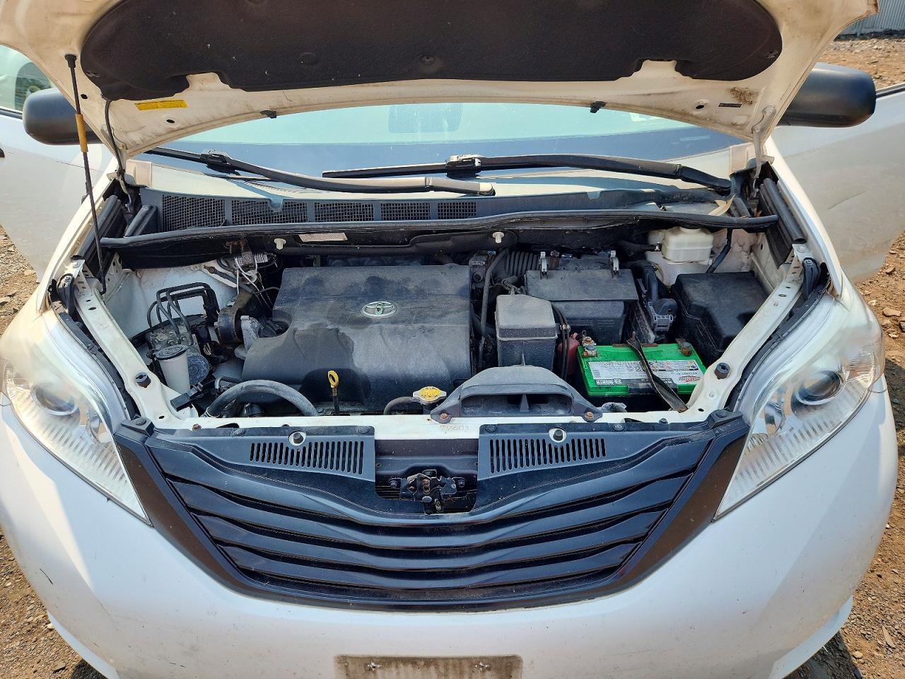 2014 TOYOTA SIENNA