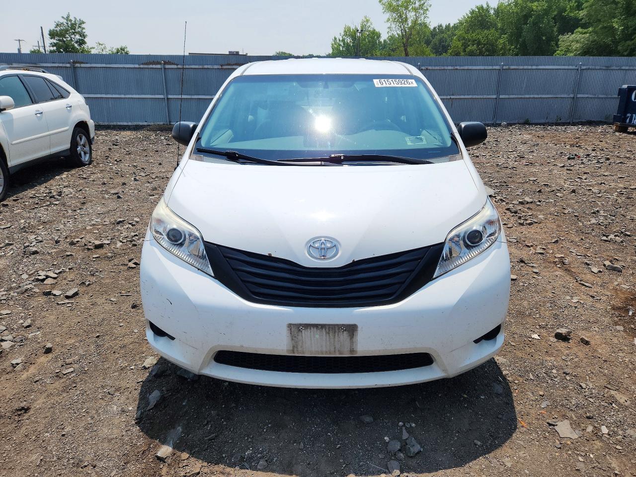2014 TOYOTA SIENNA