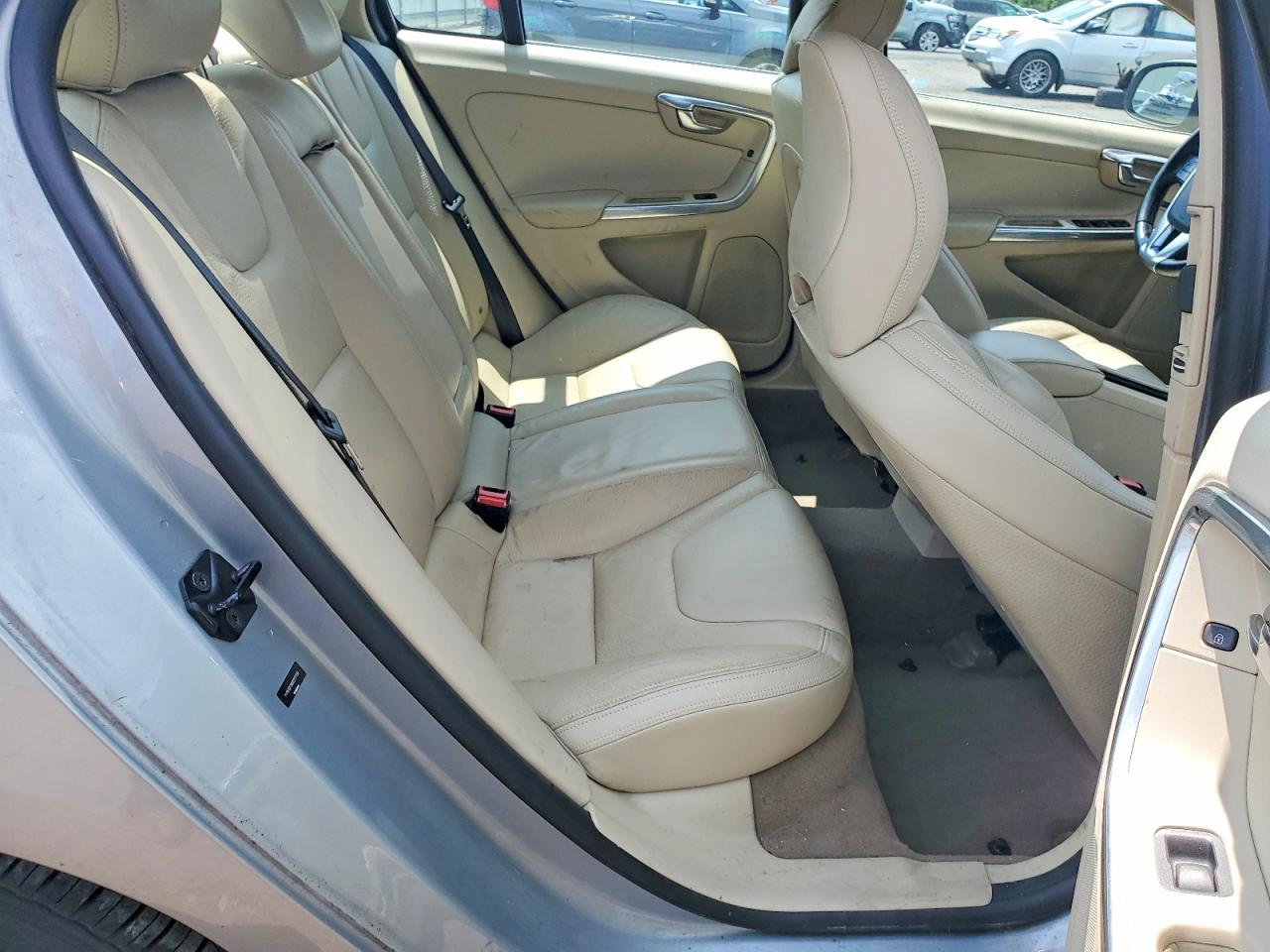 2013 VOLVO S60