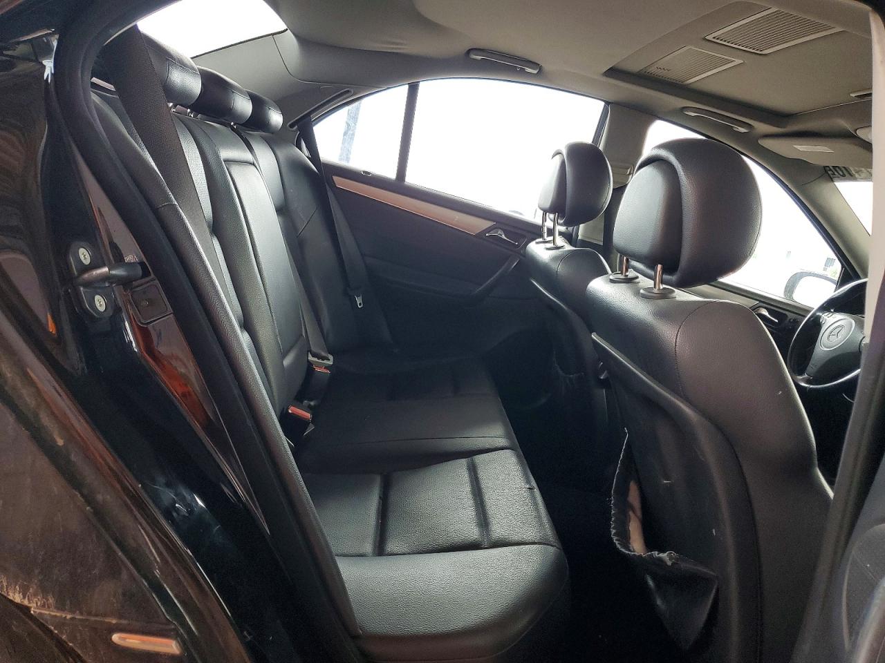 2006 MERCEDES-BENZ C-CLASS