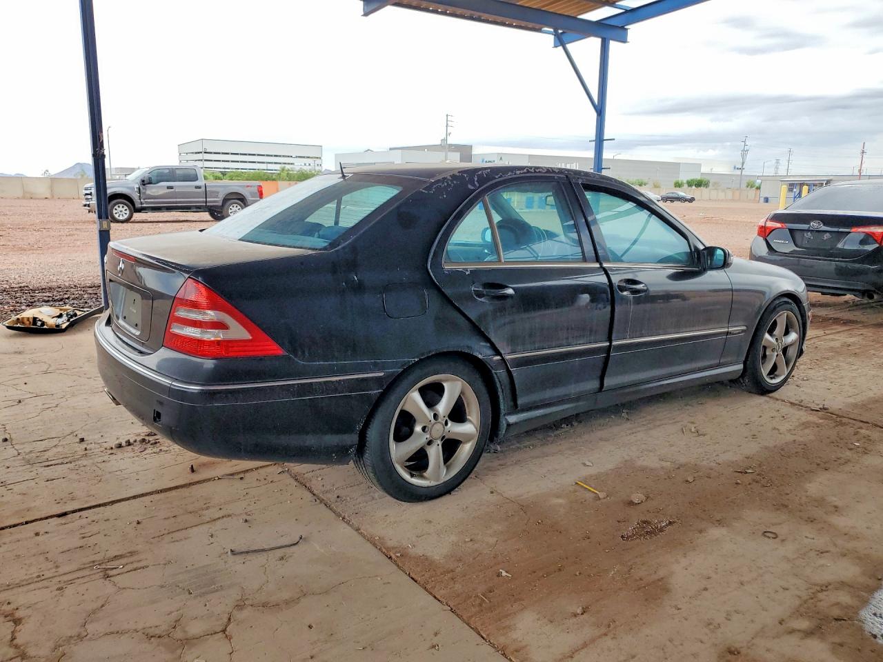 2006 MERCEDES-BENZ C-CLASS