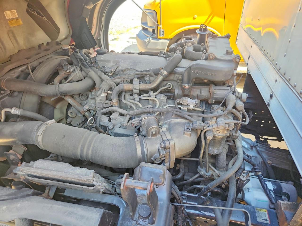 2013 ISUZU NQR