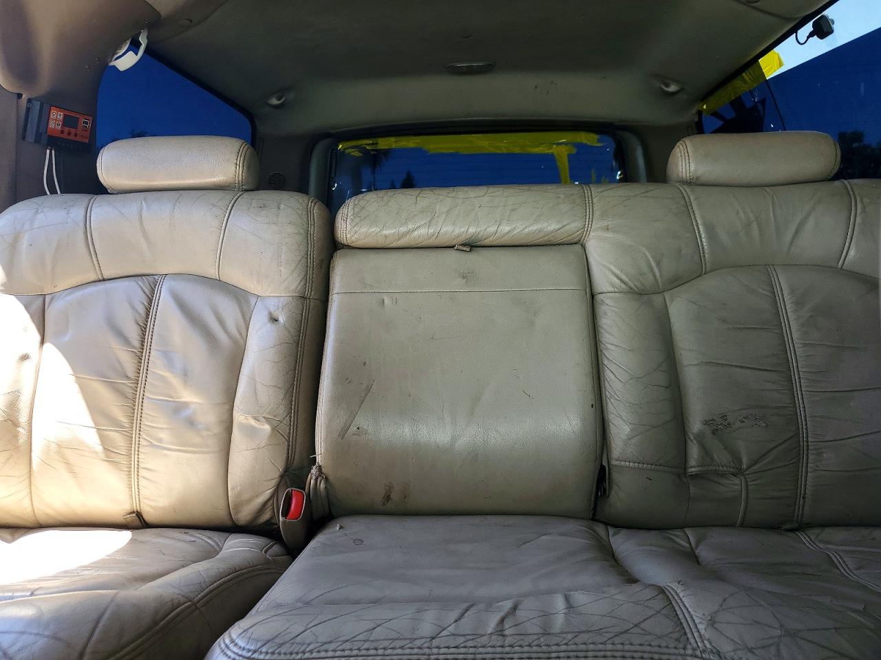 2001 CHEVROLET SUBURBAN