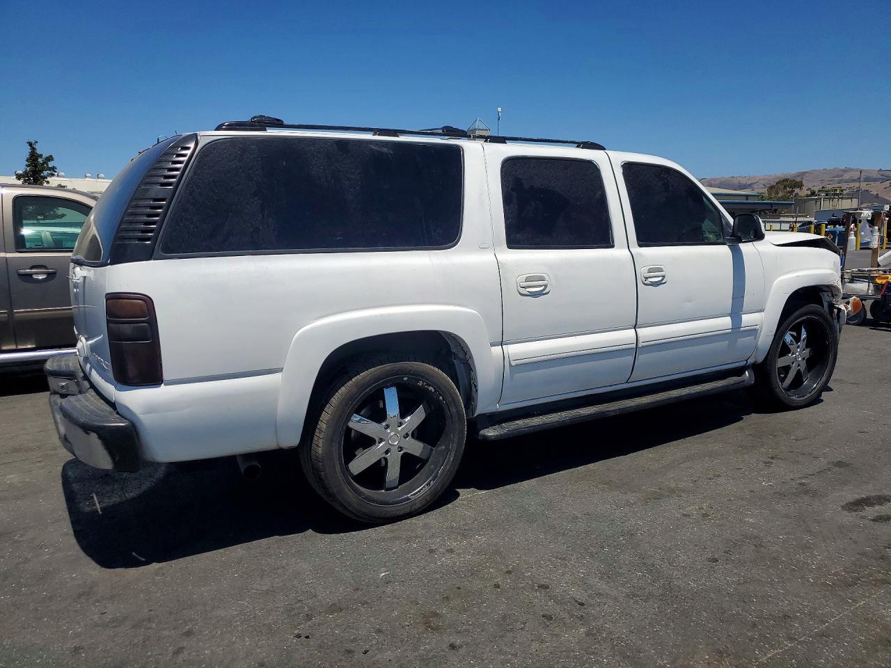 2001 CHEVROLET SUBURBAN