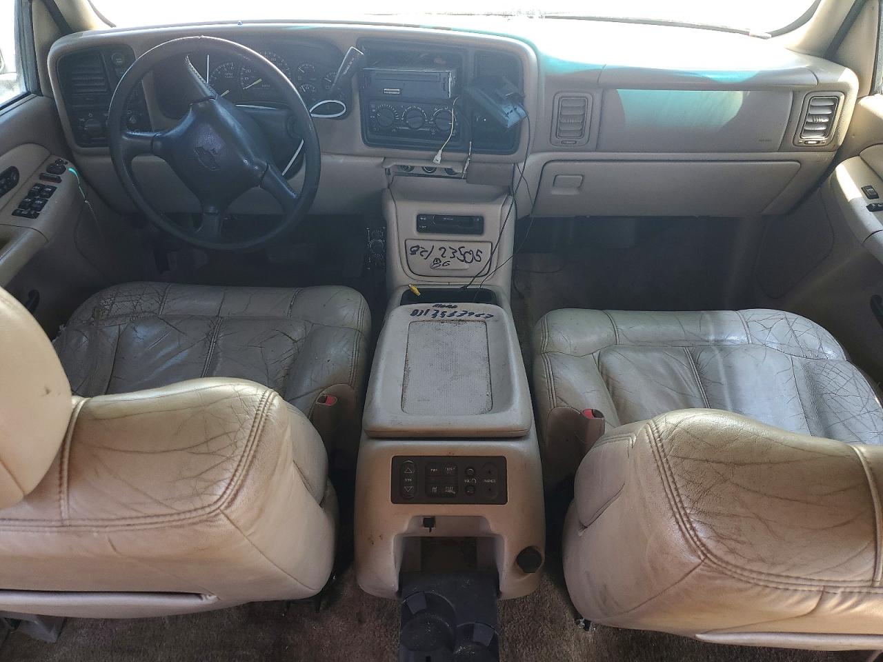 2001 CHEVROLET SUBURBAN