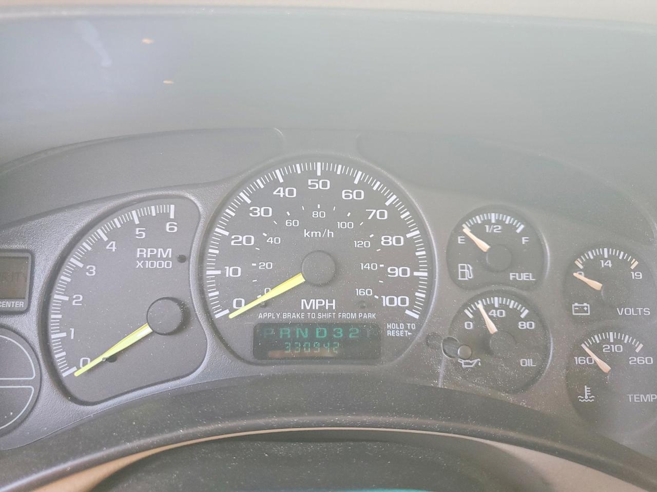 2001 CHEVROLET SUBURBAN
