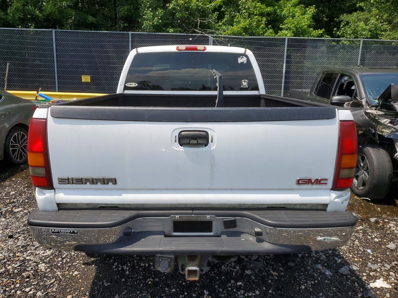 2006 GMC SIERRA