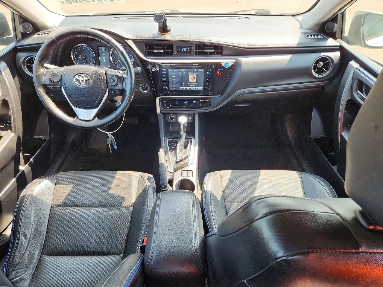 2019 TOYOTA COROLLA
