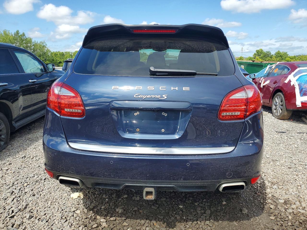 2014 PORSCHE CAYENNE