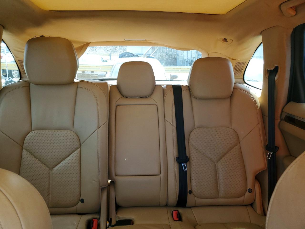 2014 PORSCHE CAYENNE