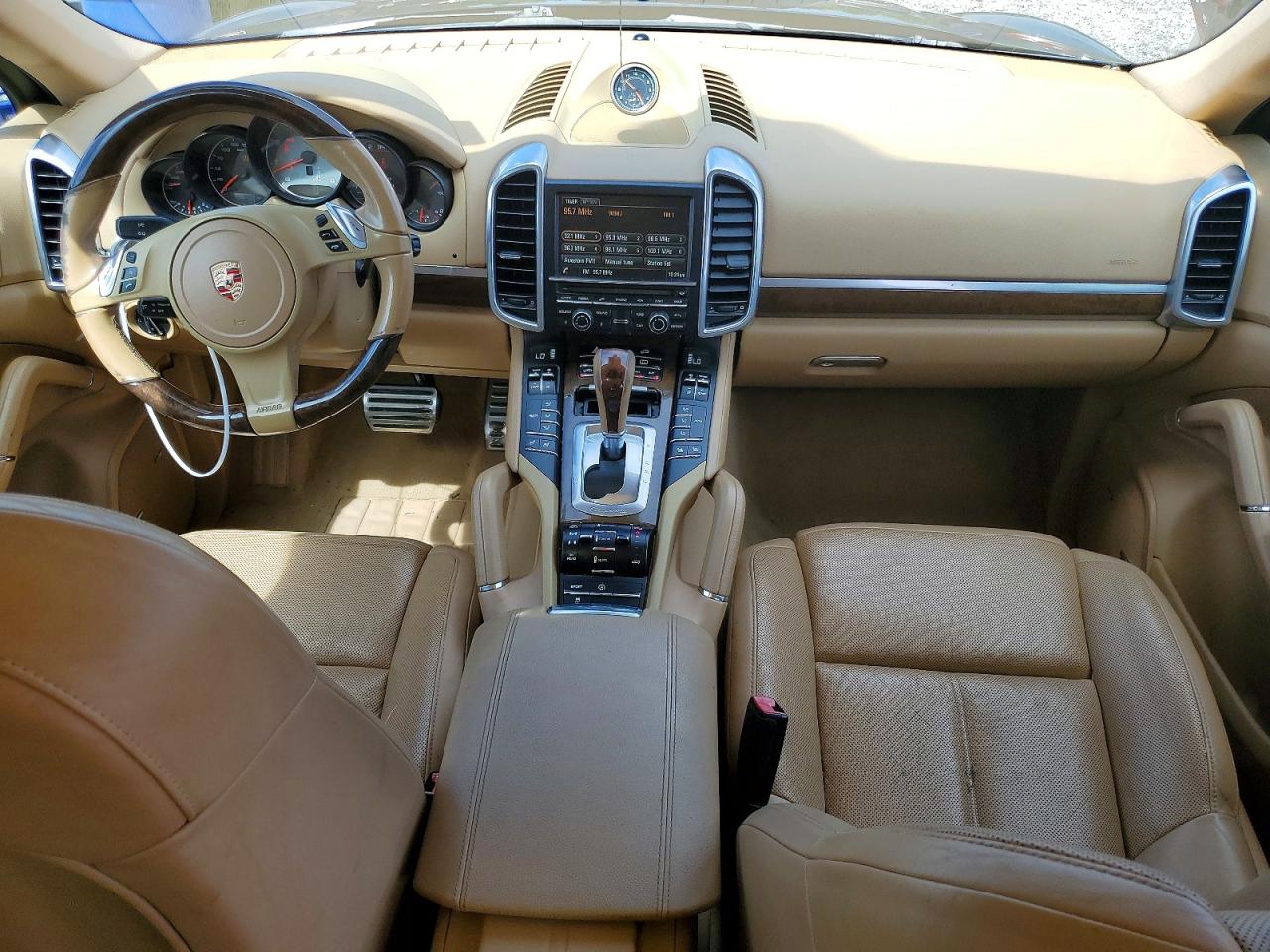 2014 PORSCHE CAYENNE