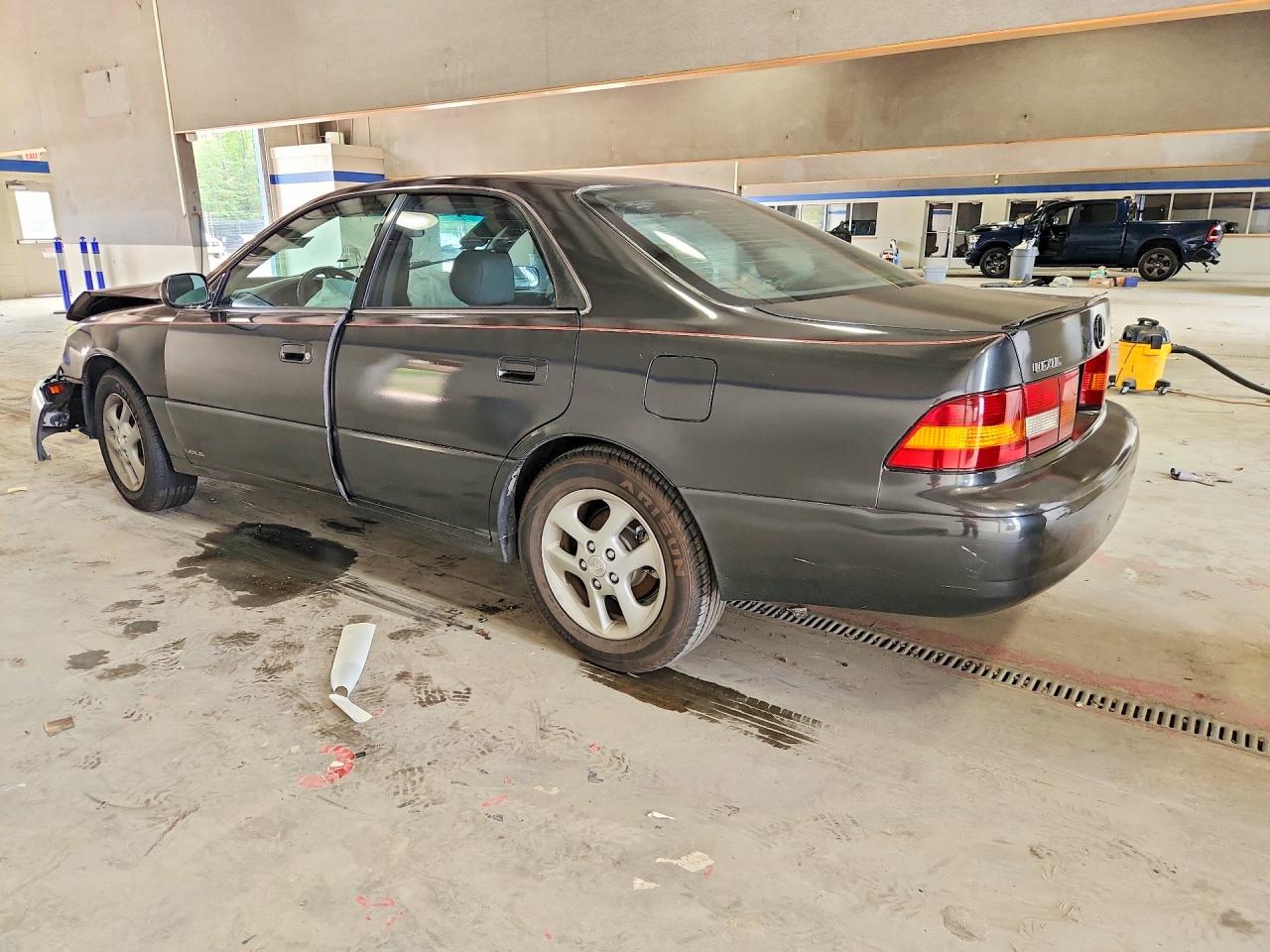 1997 LEXUS ES300