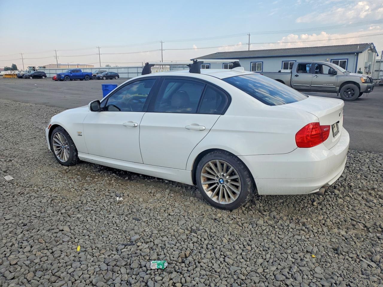 2011 BMW 3 SERIES