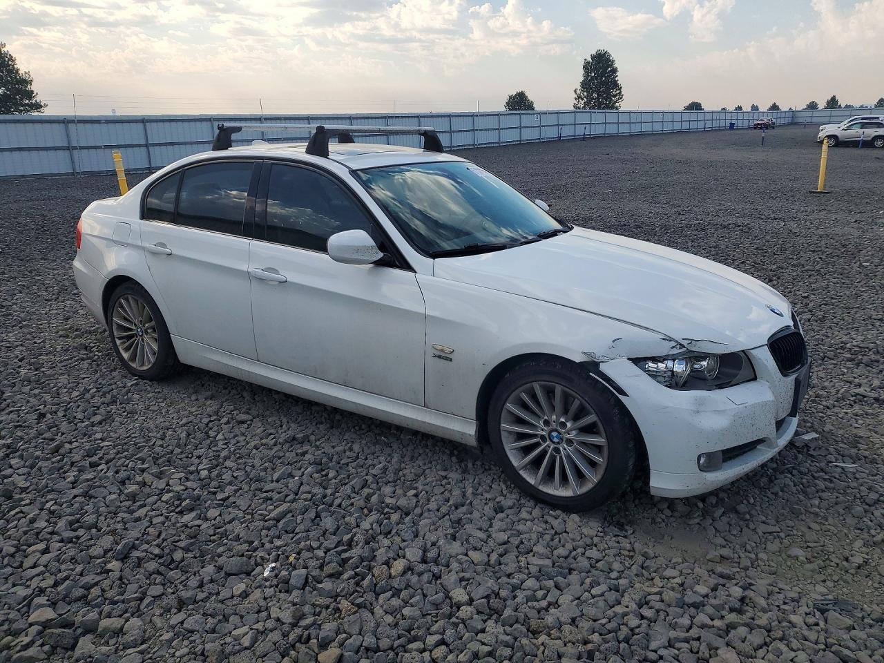 2011 BMW 3 SERIES