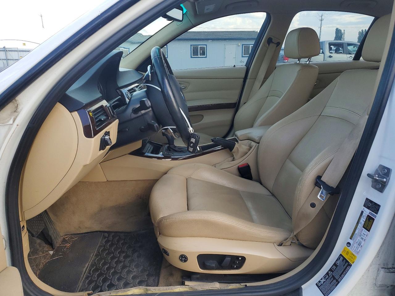 2011 BMW 3 SERIES