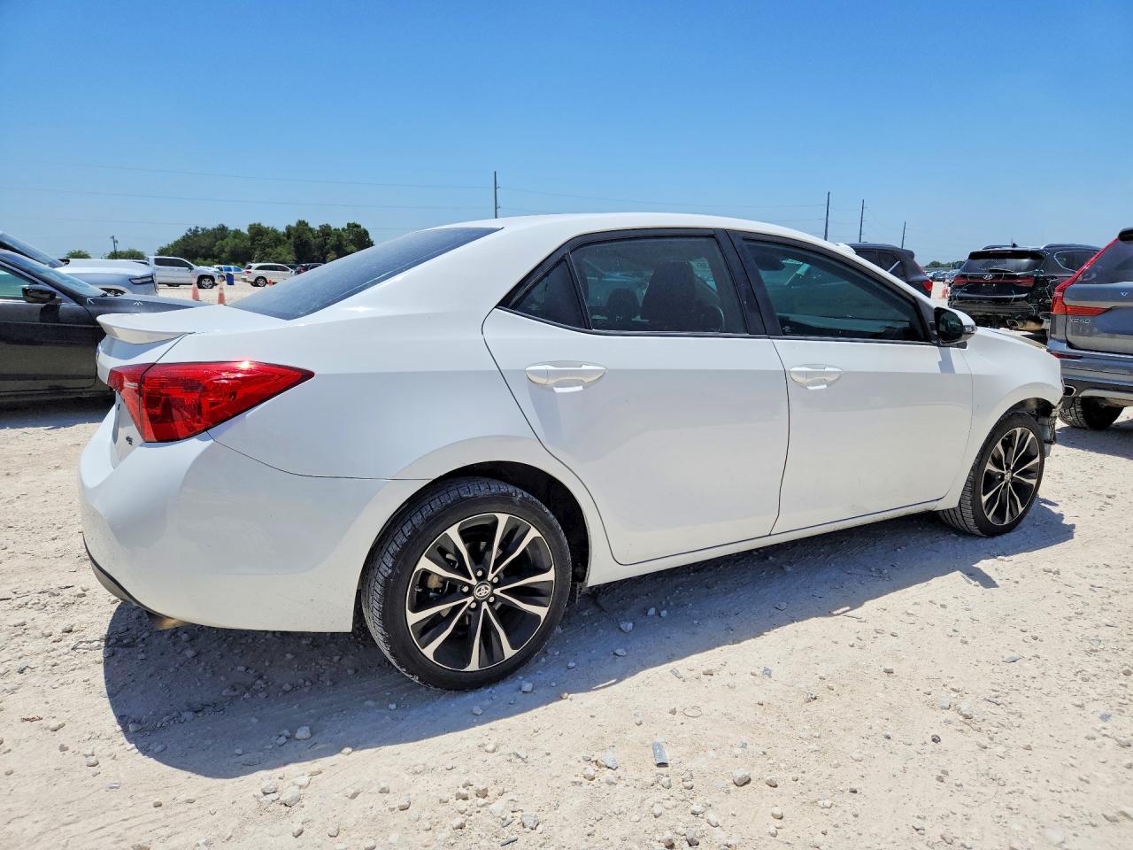 2017 TOYOTA COROLLA