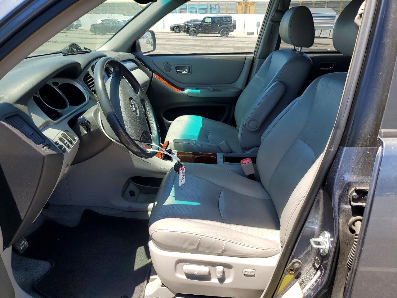 2006 TOYOTA HIGHLANDER