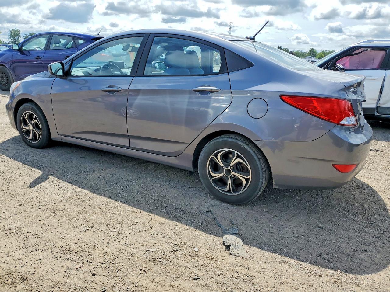 2015 HYUNDAI ACCENT