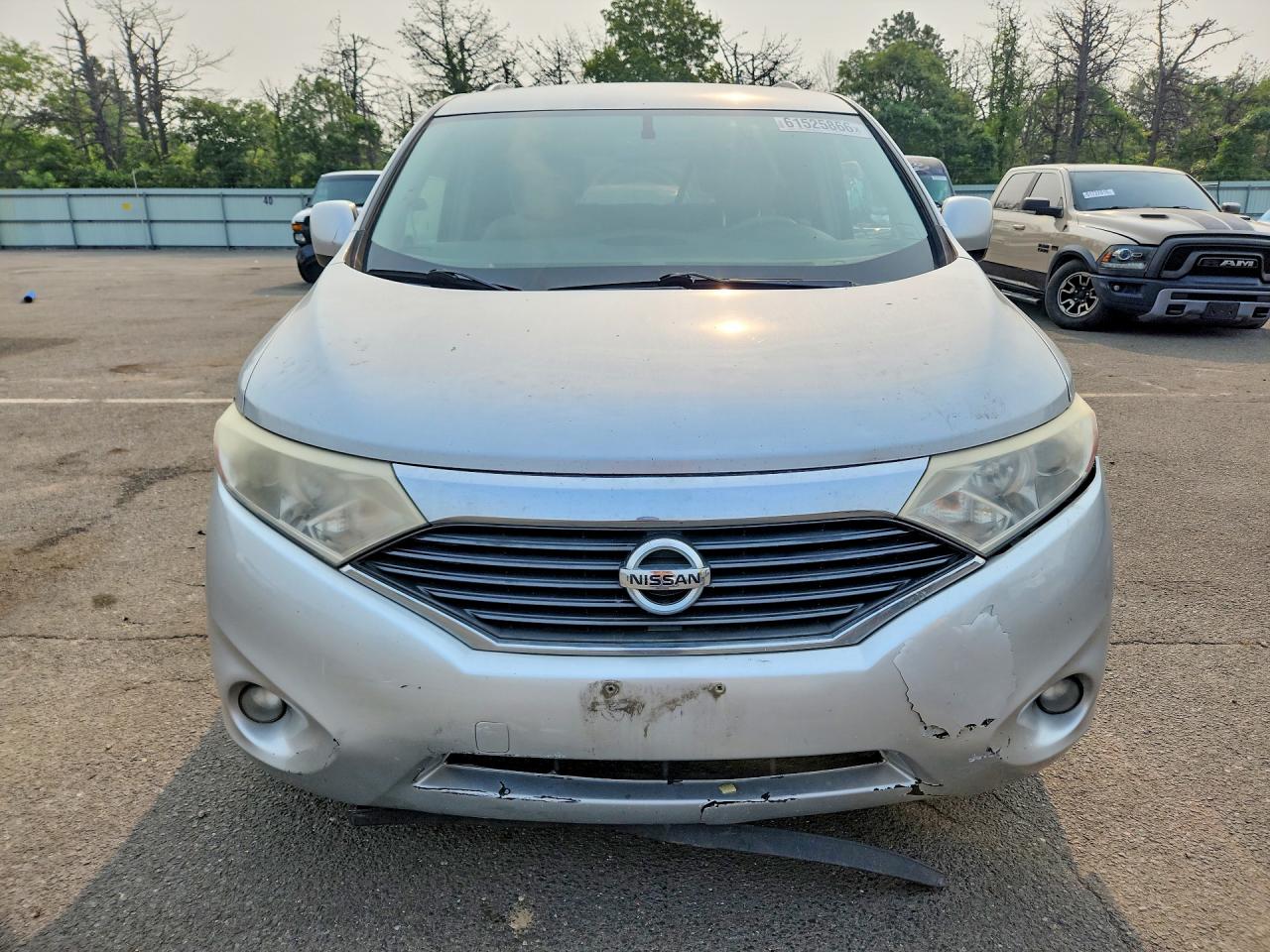 2016 NISSAN QUEST