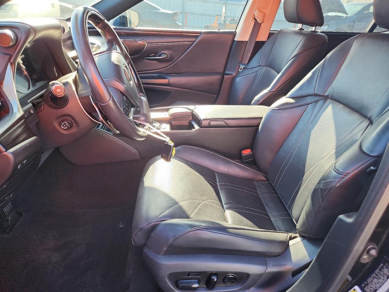 2020 LEXUS ES350