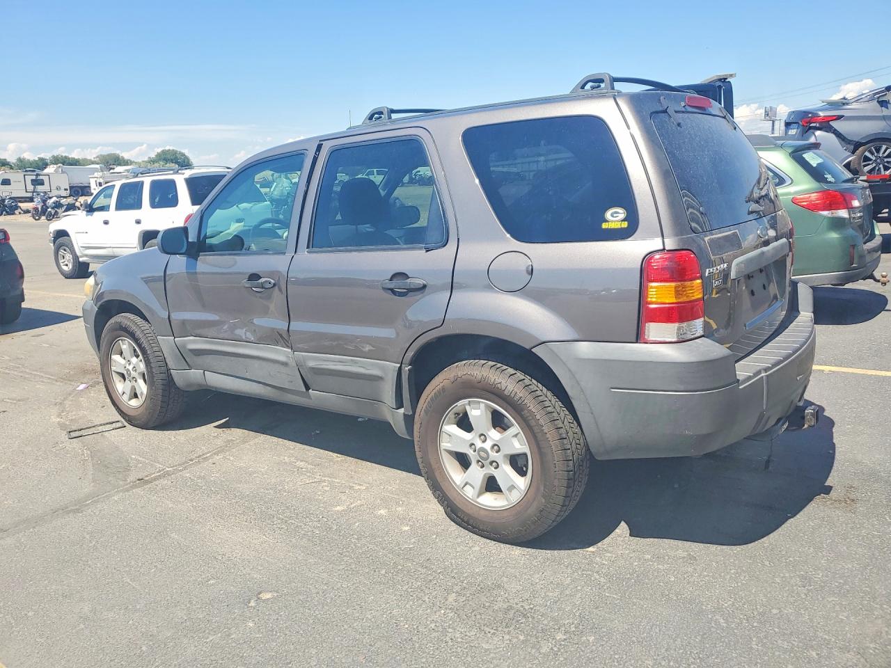 2005 FORD ESCAPE