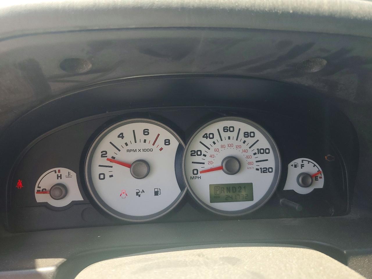 2005 FORD ESCAPE