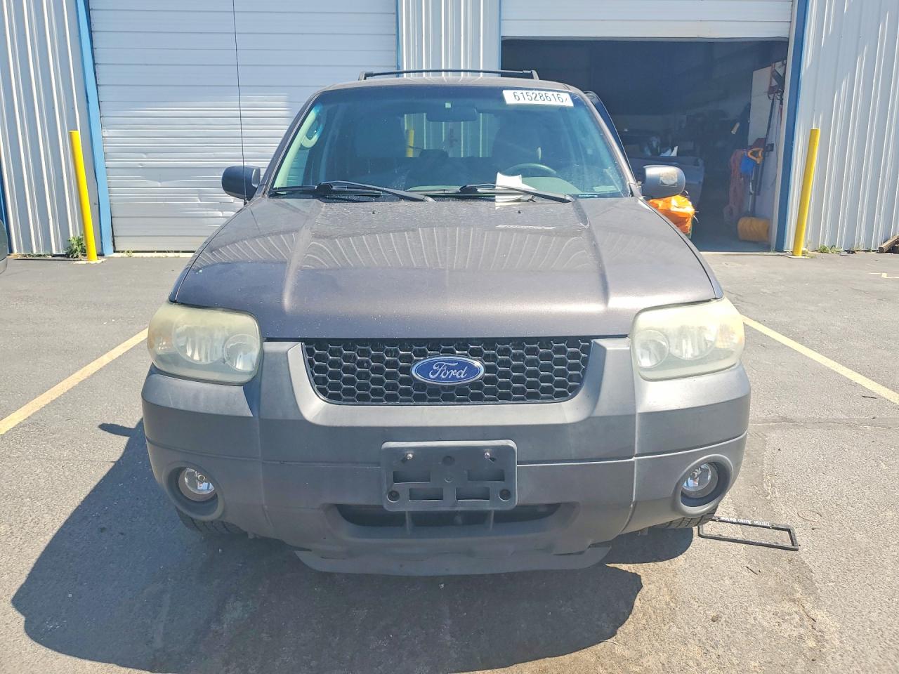 2005 FORD ESCAPE