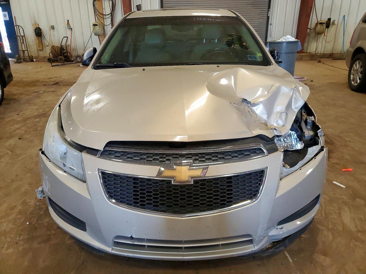 2011 CHEVROLET CRUZE