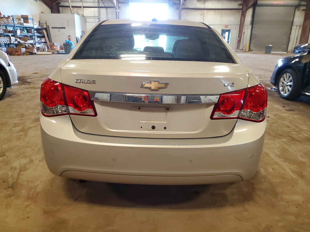 2011 CHEVROLET CRUZE